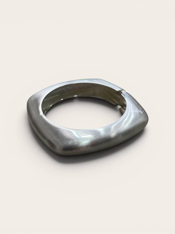 Contour Silver 